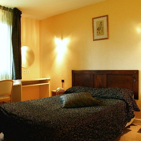Hotel-Restaurant De L'Abbaye Plancoet Экстерьер фото